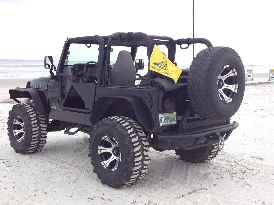 Forever Wave Roll Bar and CB Antenna Flags Forum discount code! -   - The top destination for Jeep JK and JL Wrangler news,  rumors, and discussion