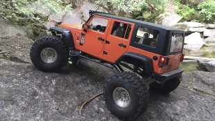 Wait ‘Til You Get a Load of This Heavily Modded RC Jeep