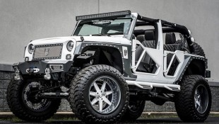 Is ‘Betty White’ the Right Name for This Custom Jeep?