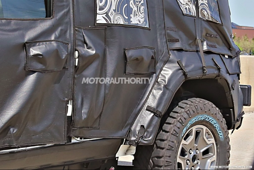 2018-jeep-wrangler-spy-shots-motor-authority-2