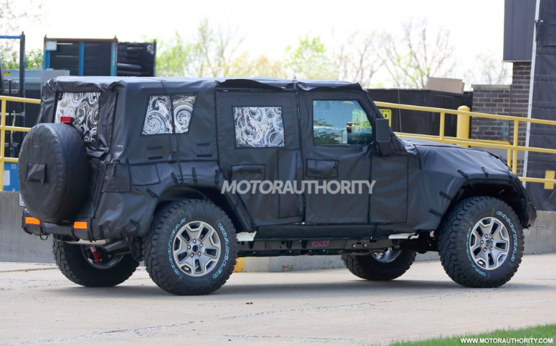 2018-jeep-wrangler-spy-shots-motor-authority-7