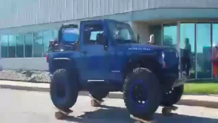 Check Out This Jeep Balancing Act on Four Logs