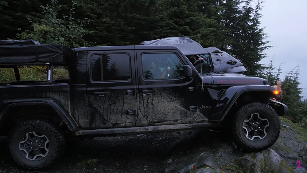 Jeep Gladiator Rock Flex