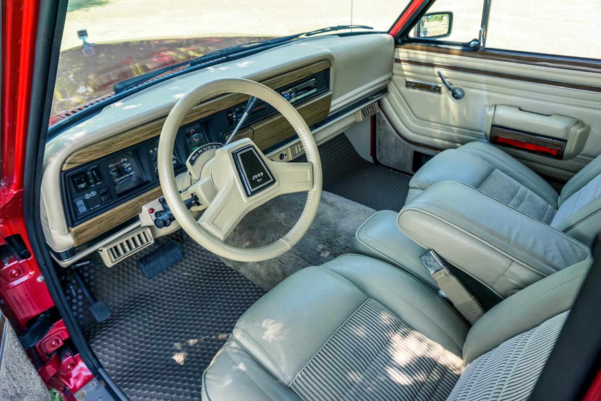 Jeep Grand Wagoneer Rocks Massive Dodge Hellcat Heartbeat