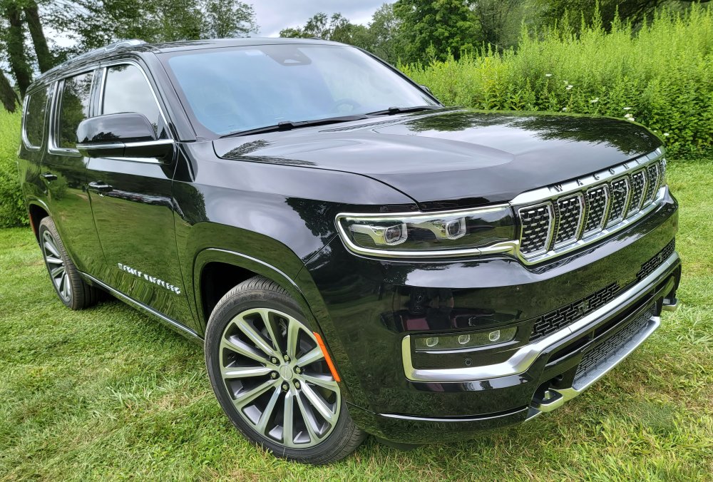 2022 Jeep Grand Wagoneer Series II