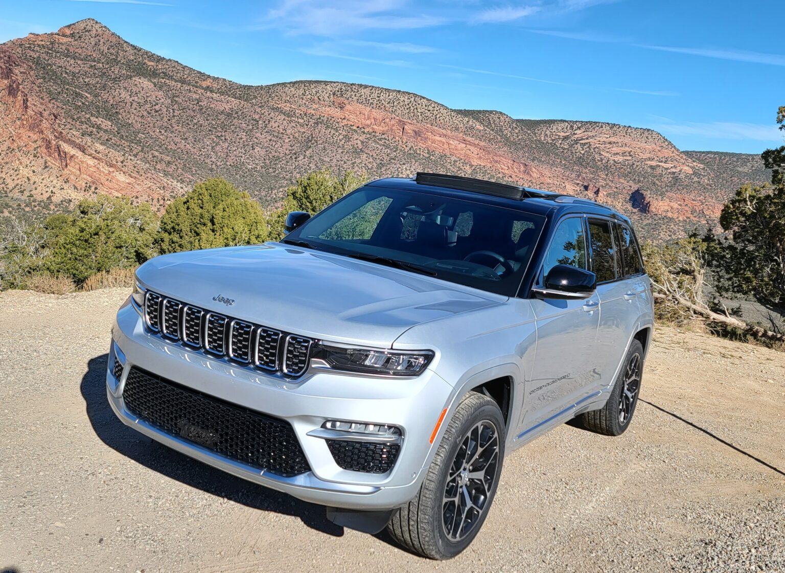 2022 Jeep Grand Cherokee Summit Reserve First Drive